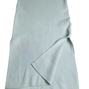 Abercrombie & Fitch Gray Skirt with Ribbed Texture and double Slits Size S